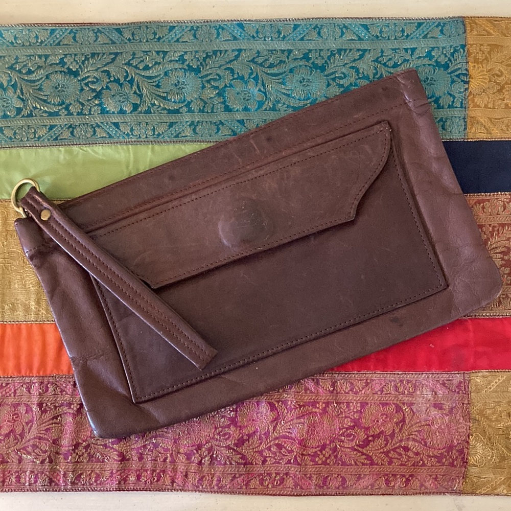 Vintage 90s Hand-Tooled Leather Clutch Wristlet Purse Handbag 👜 PNW